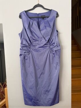 Adrianna Papell Purple Ruched V-Neck Midi Cocktail Dress